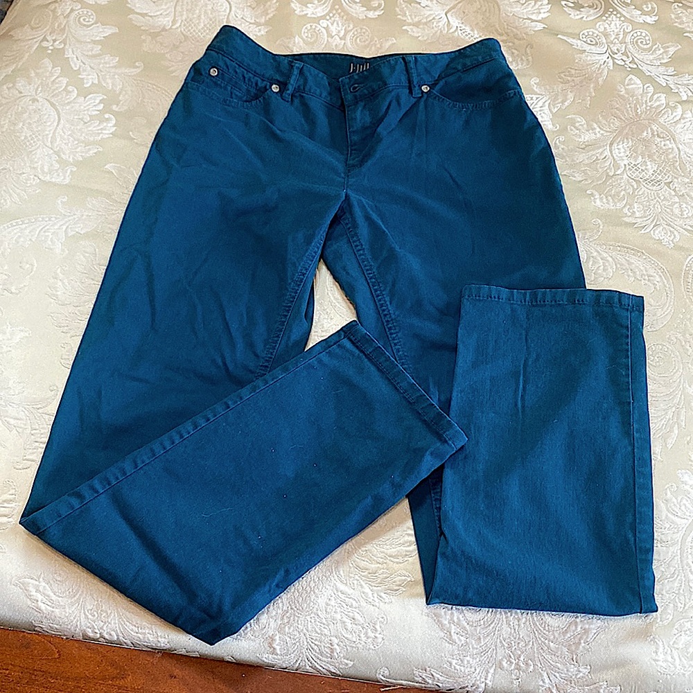 J.Jill Like new! Authentic fit stretch slim leg jean
